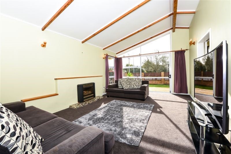 41 Silverdale Road, Silverdale, Hamilton - Carousel 2