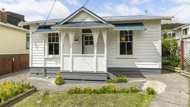 27 Bombay Street, Ngaio, Wellington - Carousel 1