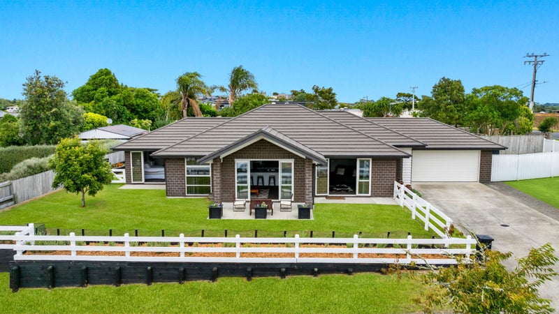 2 Pamela Christine Road, Patumahoe, Pukekohe - Carousel 1