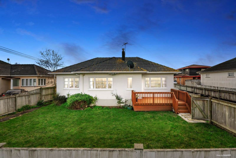 1/52 Birdwood Avenue, Papatoetoe, Auckland - Carousel 1