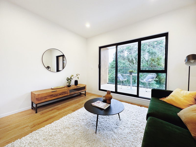 7/9 Schnapper Rock Road, Greenhithe, Auckland - Carousel 1