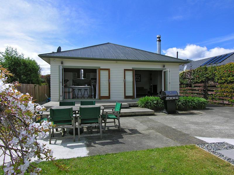 9 Anderson Grove, Epuni, Lower Hutt - Carousel 2