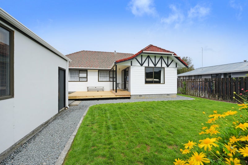 67A GEMSTONE DR, BIRCHVILLE, UPPER HUTT - Carousel 2