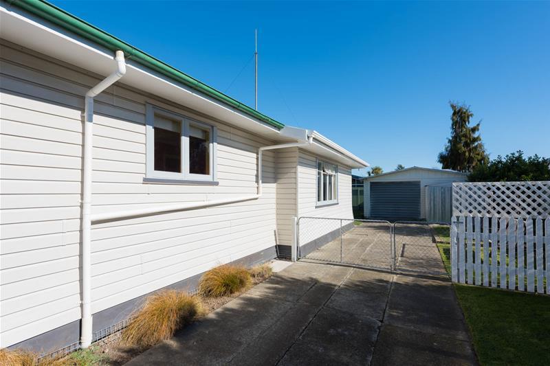 16 Burden Street, Redwoodtown, Blenheim - Carousel 17