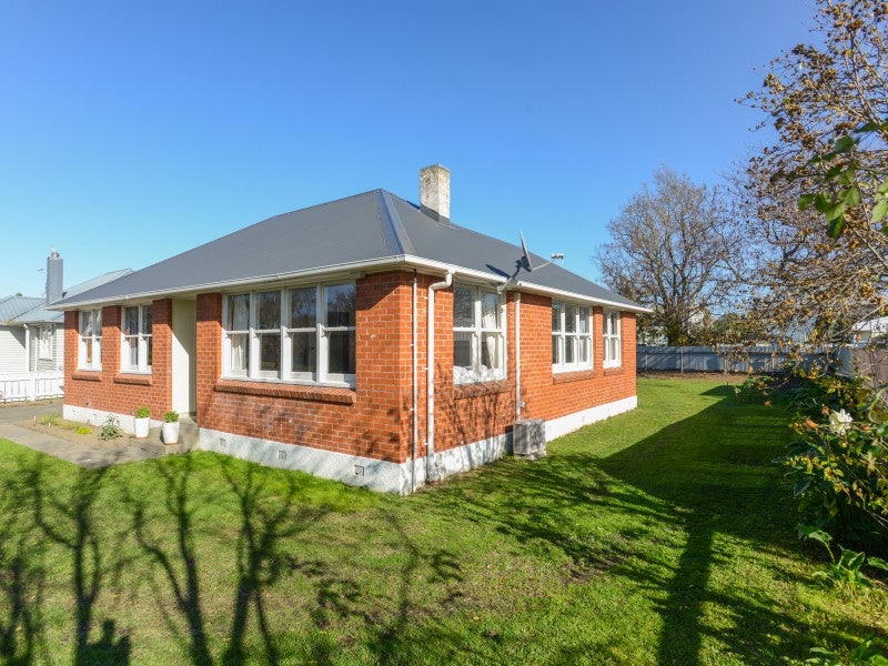 1048 Kauri Street, Mahora, Hastings - Carousel 1