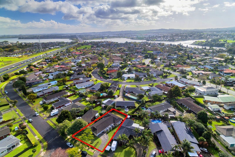 15 Barnhill Crescent, Pahurehure, Papakura - Carousel 19