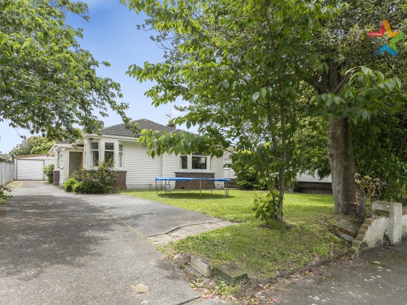 11 Norton Park Avenue, Fairfield, Lower Hutt - Carousel 1