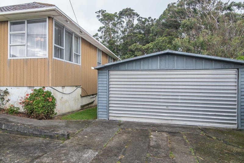 10 Gear Terrace, Ranui, Porirua - Carousel 2