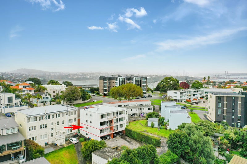 2/76 Coates Avenue, Orakei, Auckland - Carousel 1