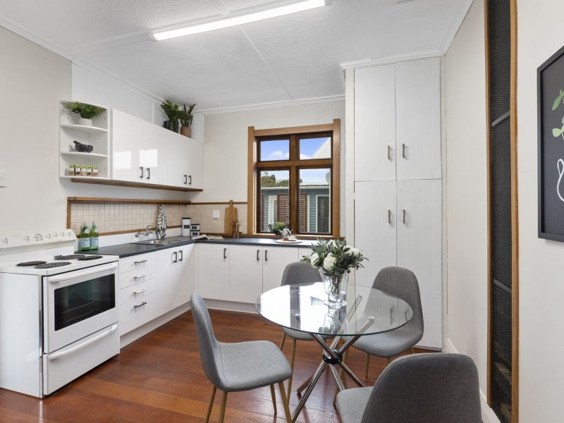 18 Jessie Street, Petone, Lower Hutt - Carousel 2