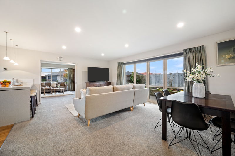 1 Carradale Avenue, Broomfield, Christchurch - Carousel 2