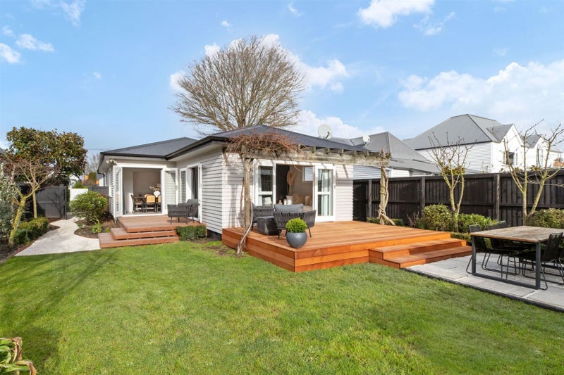 51 Hawkesbury Avenue, St Albans, Christchurch - Carousel 1