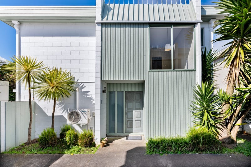 4/67 Moana Avenue, Onehunga, Auckland - Carousel 1