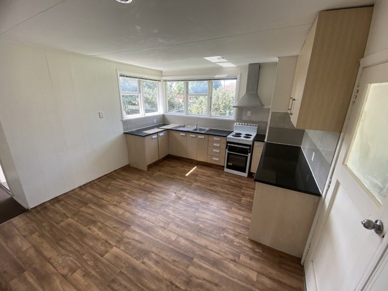 30 Gilbert Road, Otara, Auckland - Carousel 2