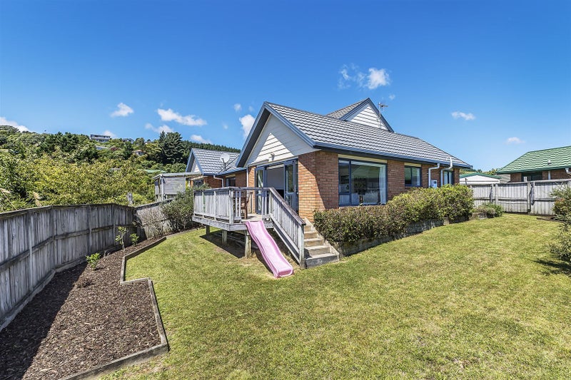 43A Apple Terrace, Ranui, Porirua - Carousel 1