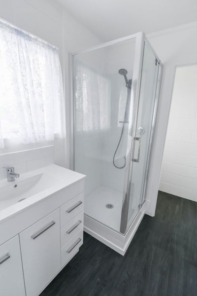 12/10 Hutton Street, Otahuhu, Auckland - Carousel 6