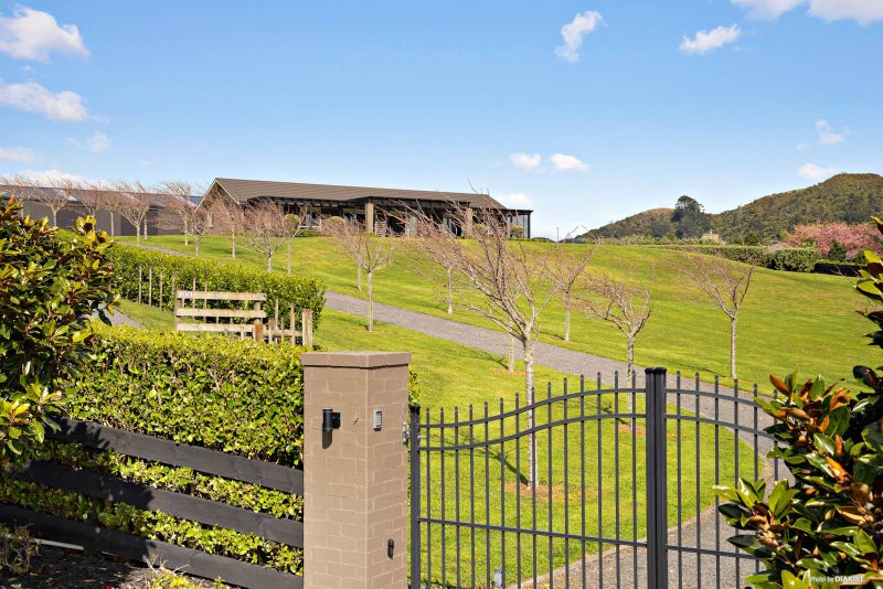 233D Pinnacle Hill Road, Bombay - Carousel 2