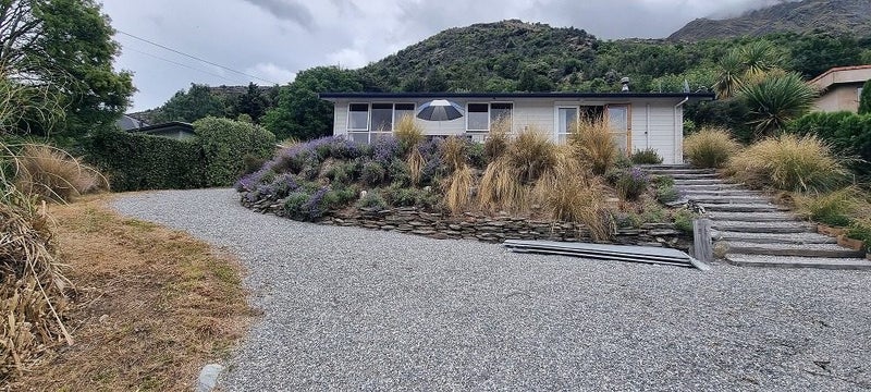 51 McChesney Road, Arthurs Point, Queenstown - Carousel 1