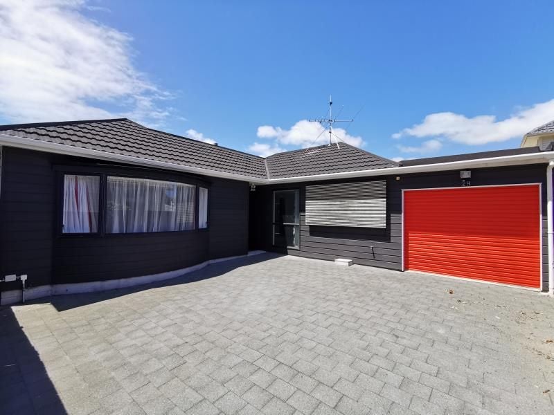 29 Falkirk Avenue, Seatoun, Wellington - Carousel 1