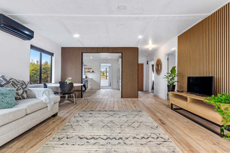 4 Rere Pl, Parakai, Rodney - Carousel 1