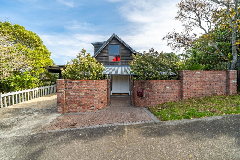 71 Park Road, Belmont, Lower Hutt - Carousel 2