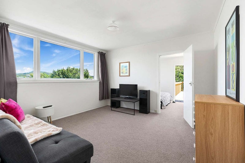 3/14 Mataroa Avenue, Northland, Wellington - Carousel 1