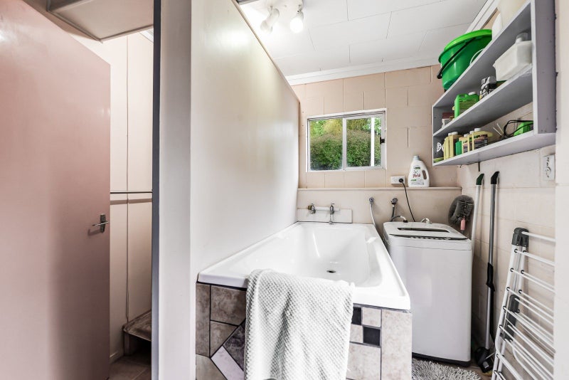 92 Poaka Avenue, Dinsdale, Hamilton - Carousel 50