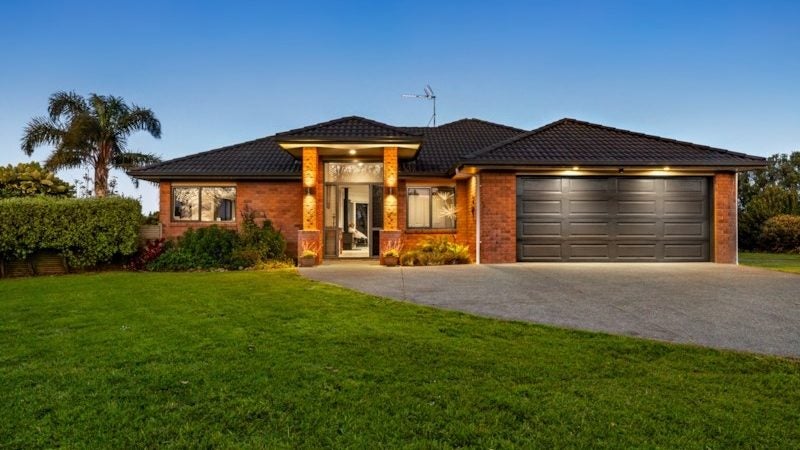 64 Brookside Road, Waiuku - Carousel 1