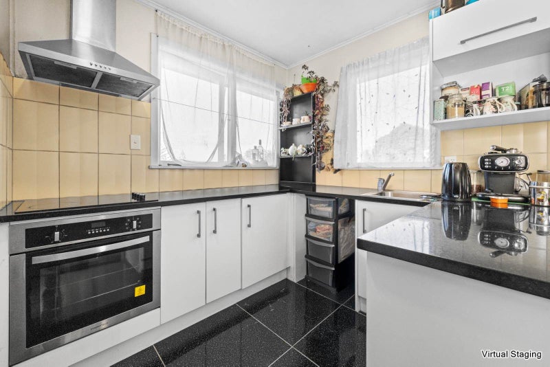 28 Huruhuru Road, Massey, Auckland - Carousel 2