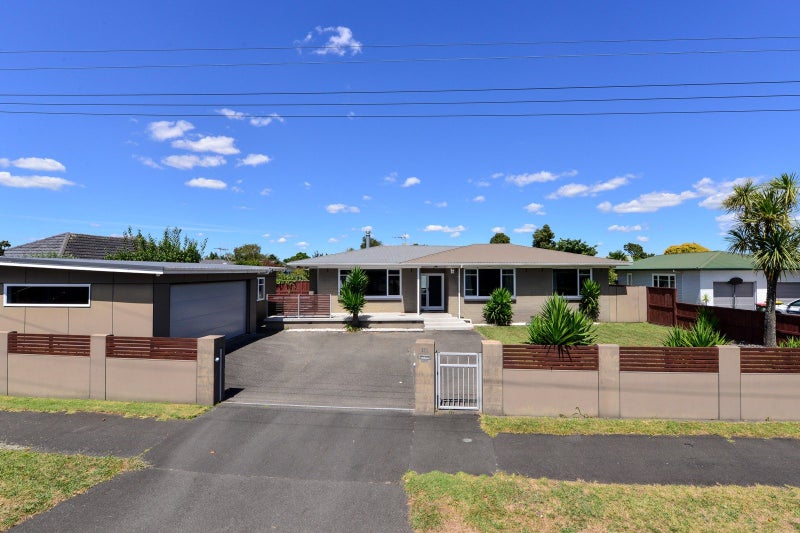 6 Hilton Road, St Andrews, Hamilton - Carousel 2