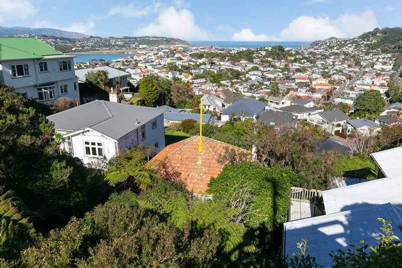 105 Rakau Road, Hataitai, Wellington - Carousel 20