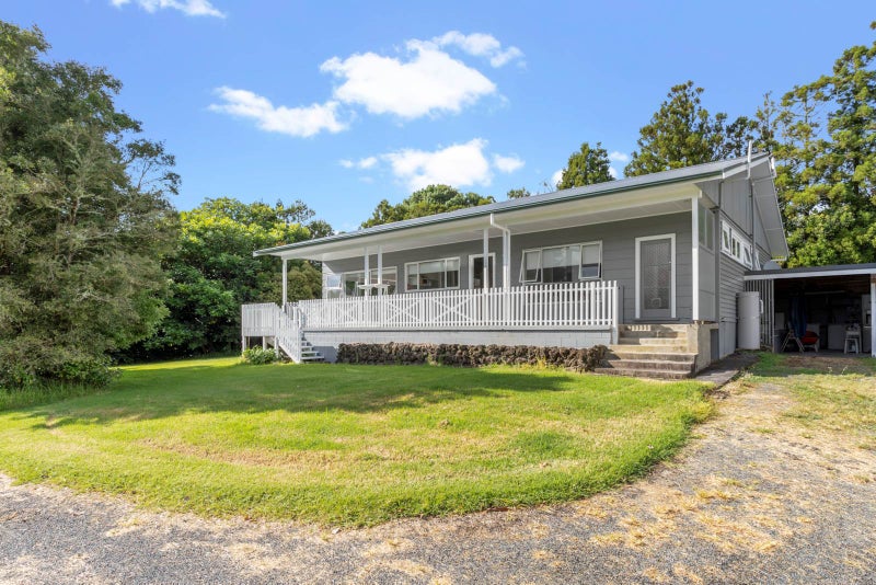 456 Waitakere Road, Henderson - Carousel 2