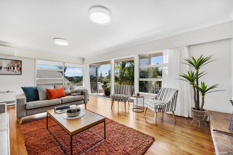 1/2 Spencer Terrace, Hauraki, Auckland - Carousel 2