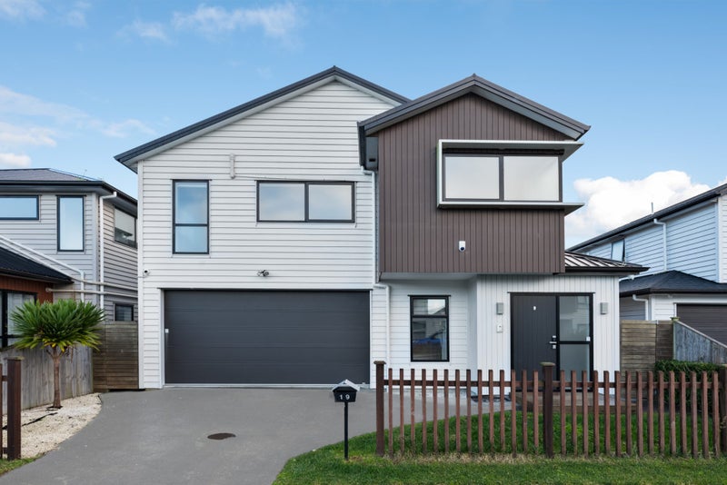 19 Pinefield Road, Whenuapai, Auckland - Carousel 1