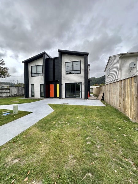 11B MacLean Street, Wallaceville, Upper Hutt - Carousel 1