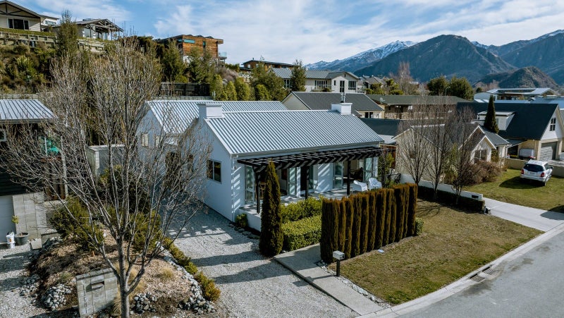 6 Helms Court, Arrowtown, Arrowtown - Carousel 1