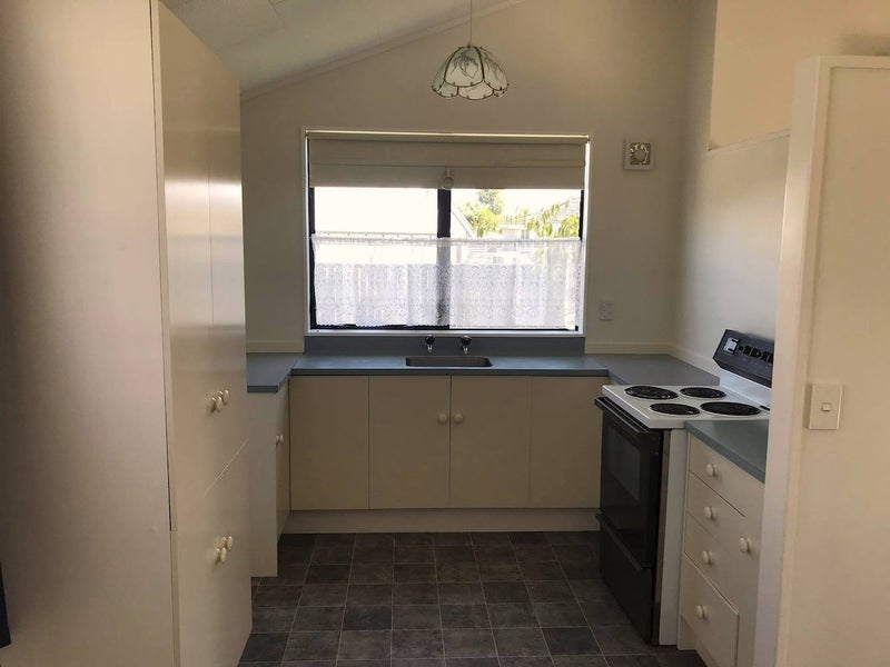 11A Perrin Place, Kelvin Grove, Palmerston North - Carousel 2