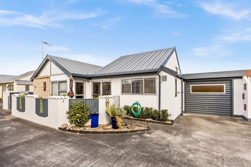 2/249 TARADALE RD, GREENMEADOWS, NAPIER - Carousel 1