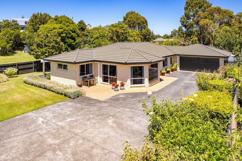 13 Norfolk Drive, Otamatea, Whanganui - Carousel 2