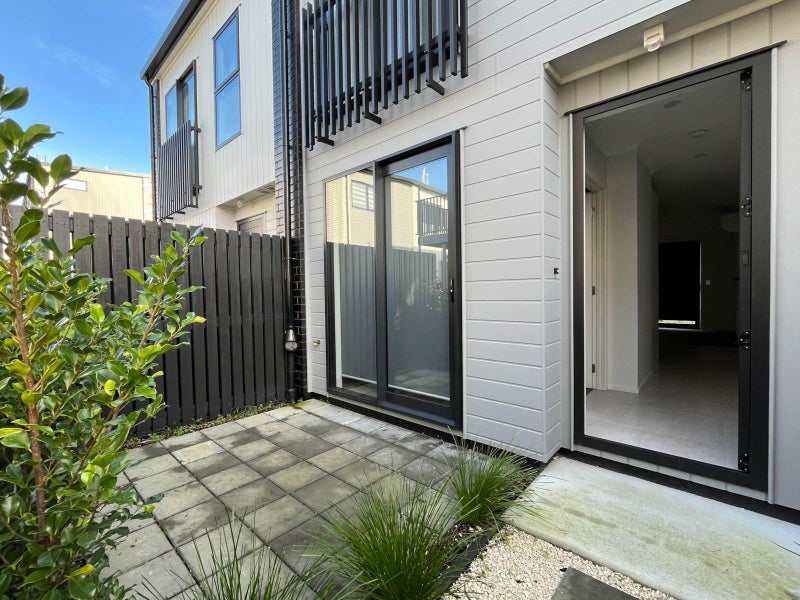 2/492A Richardson Road, Mount Roskill, Auckland - Carousel 2