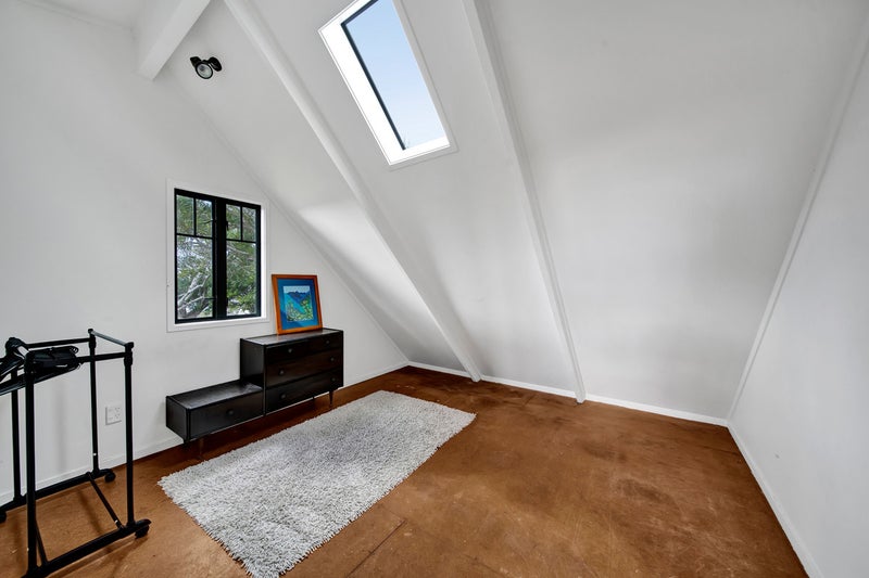 31 Lyn Street, Lynmouth, New Plymouth - Carousel 29