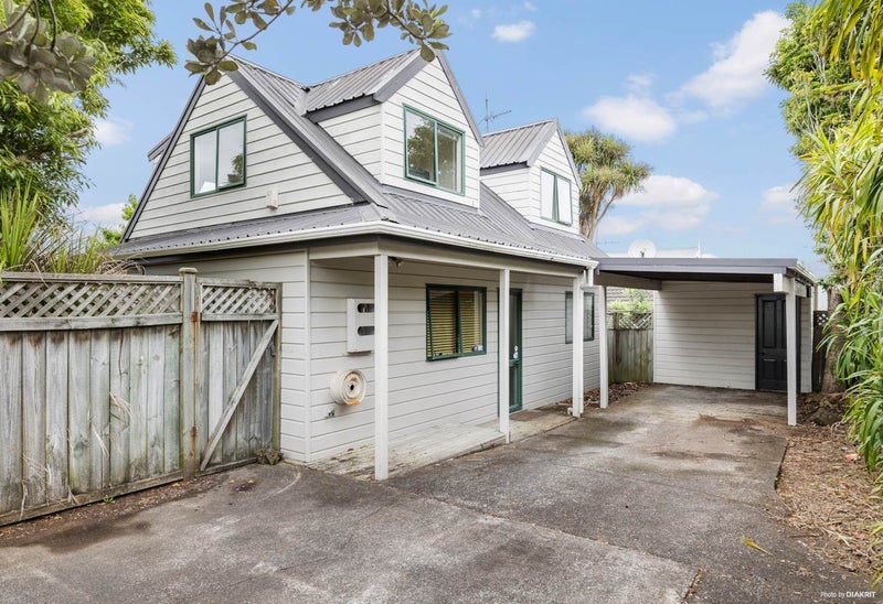 2/123 Grey Street, Onehunga, Auckland - Carousel 1