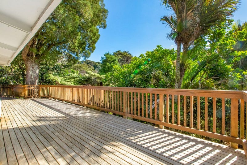36 Hobson Terrace, Onetangi, Waiheke Island - Carousel 2