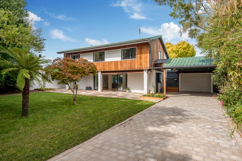 23 Derrett Place, Saint Martins, Christchurch - Carousel 1