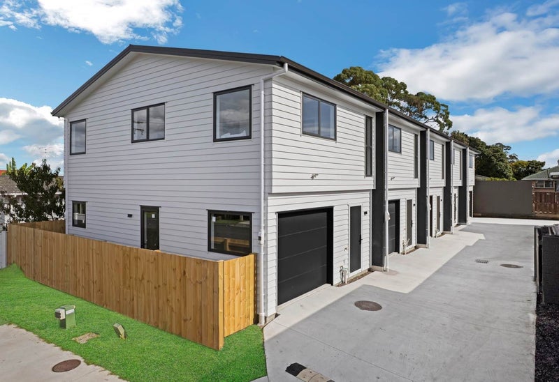 1E Greenmeadows Avenue, Manurewa East, Auckland - Carousel 1