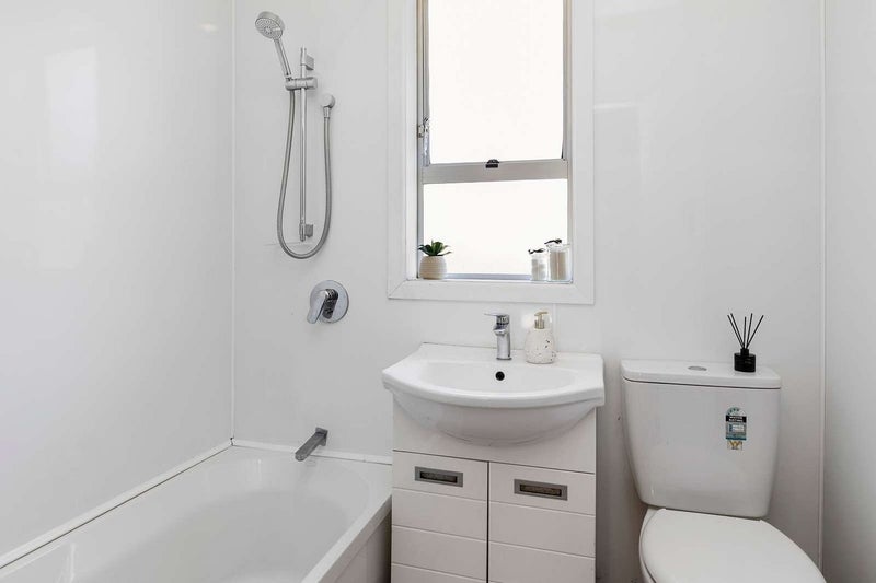 140 Main Road, Wainuiomata, Lower Hutt - Carousel 2