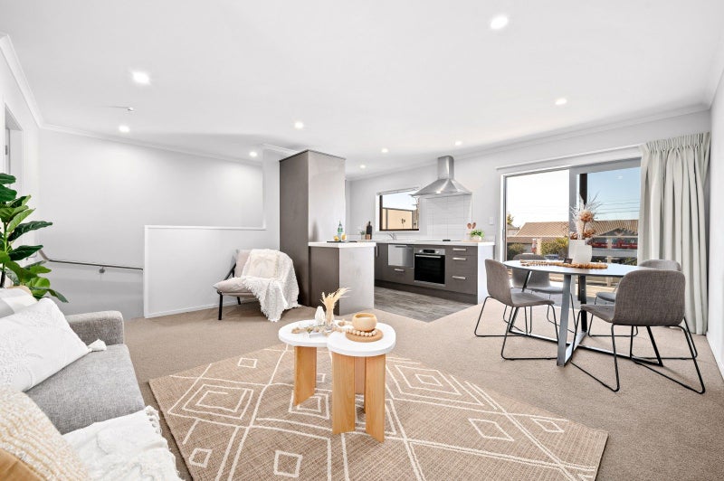 2/8 Richmond Street, Whitiora, Hamilton - Carousel 2