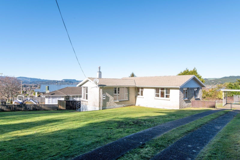 54 Thomas Crescent, Western Heights, Rotorua - Carousel 1