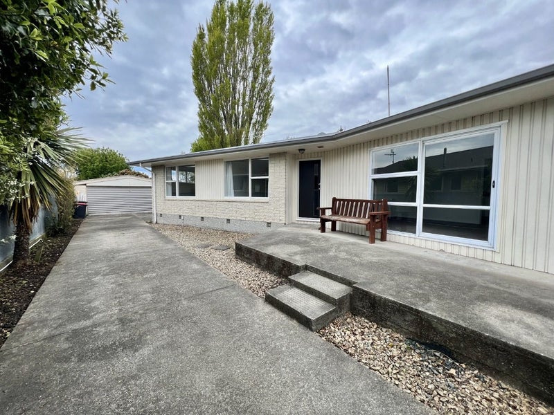 16 Sarabande Avenue, Redwood, Christchurch - Carousel 14