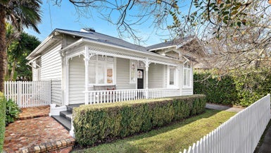 4 Bank Street, Mount Eden, Auckland - Carousel 1